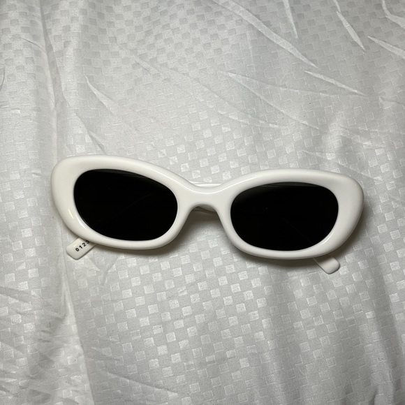Gentle Monster x Maison Margiela MM004-W2 White - Picture 3 of 7